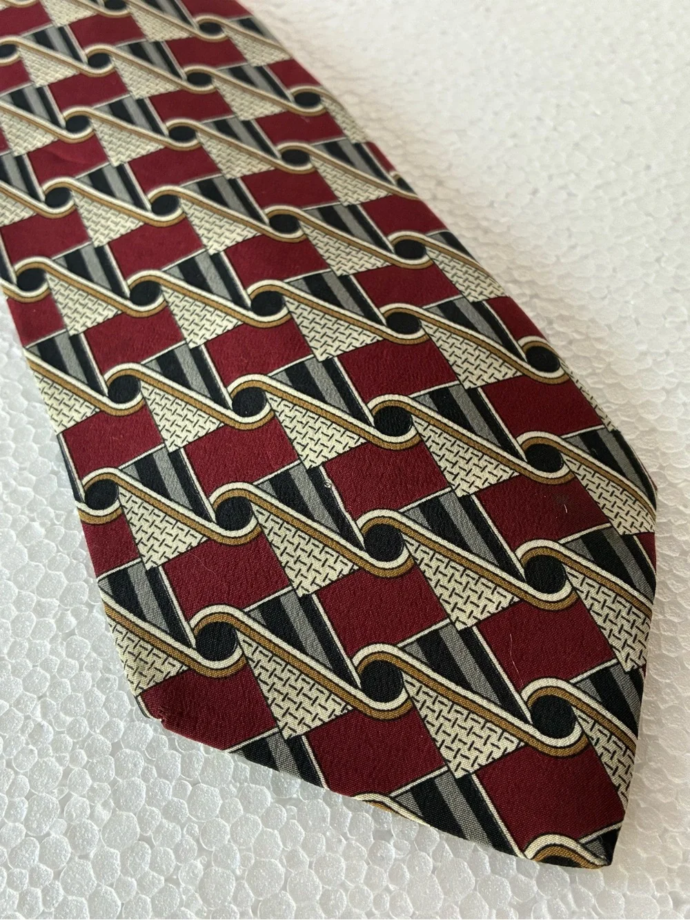 Zylos George Machado Burgundy Geometric Pattern 100% Silk Italian Tie